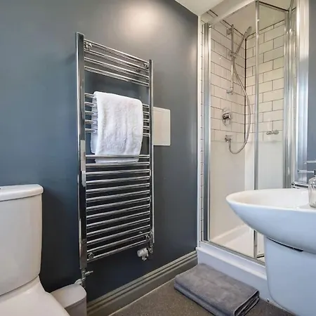 Apartamento Budget 8 Bedroom Modern In Headingley *